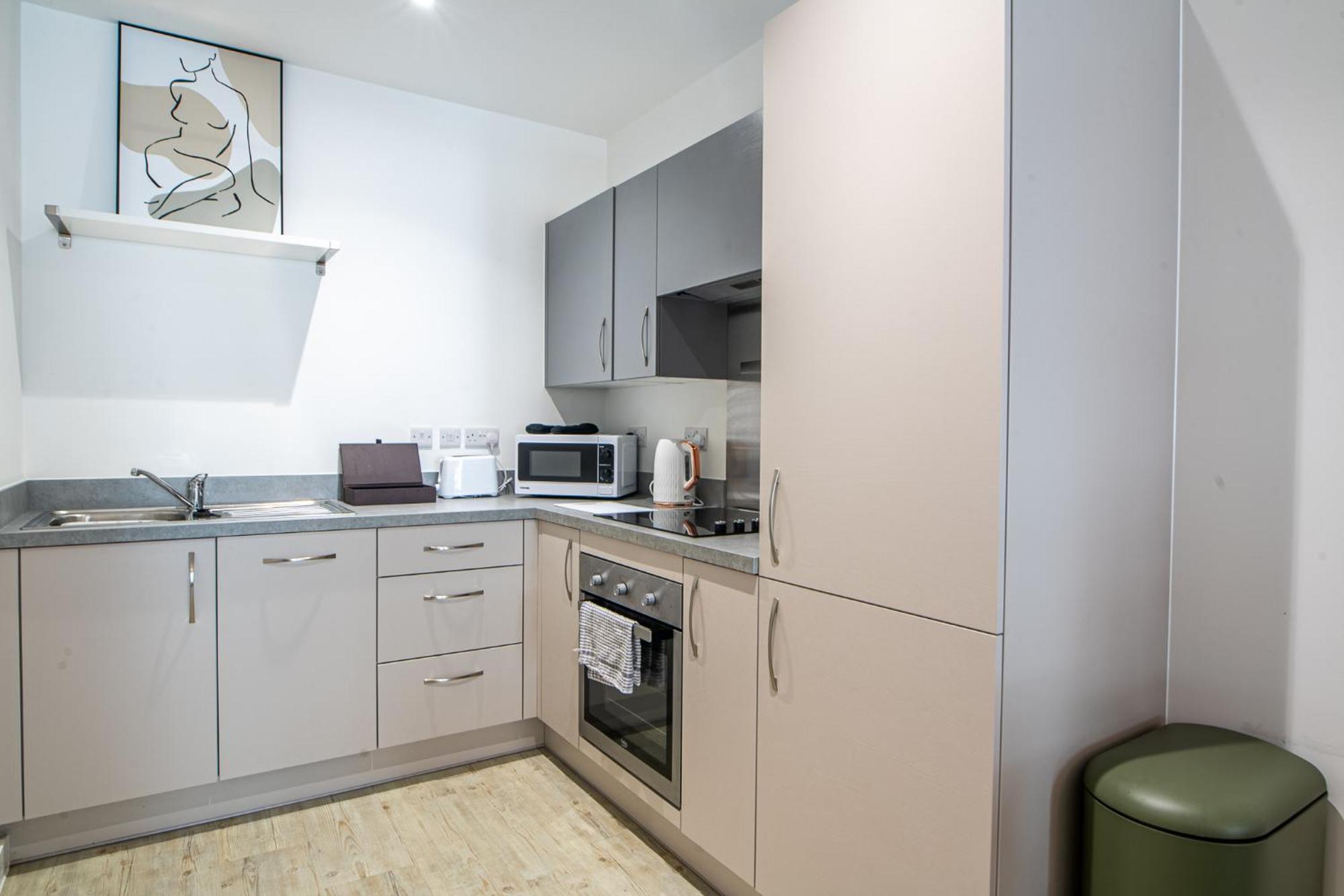 Modern And Spacious Apartment In Salford Quays Manchester Exterior photo